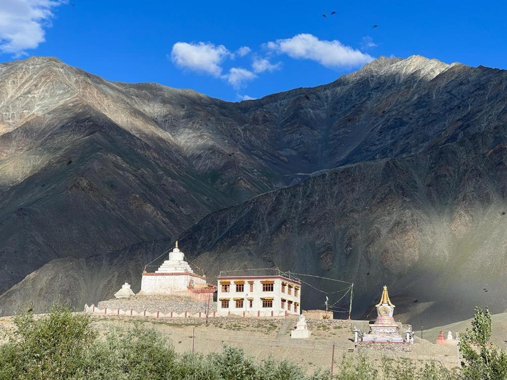 Guru View Home Stay Padam Eksteriør bilde